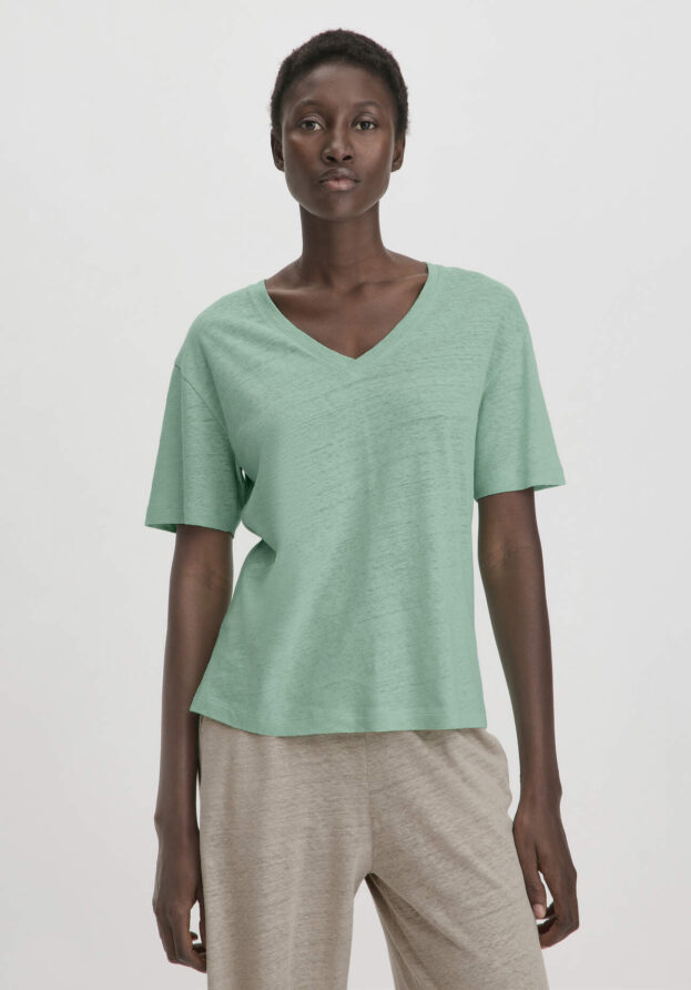 hessnatur Damen T-Shirt Oversize aus Leinen mit Bio-Baumwolle - grün - Größe 46