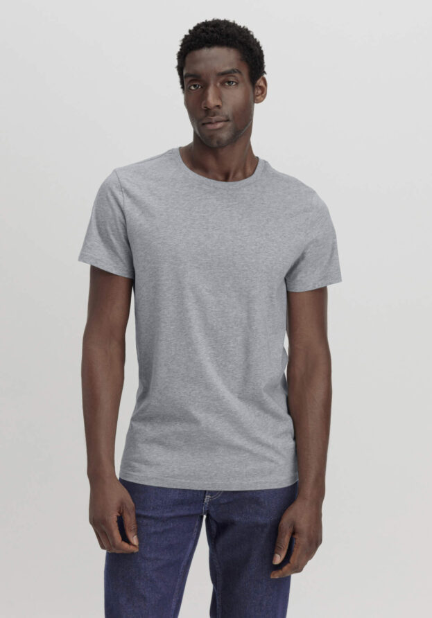 hessnatur Herren T-Shirt Regular aus Bio-Baumwolle - grau - Größe 56