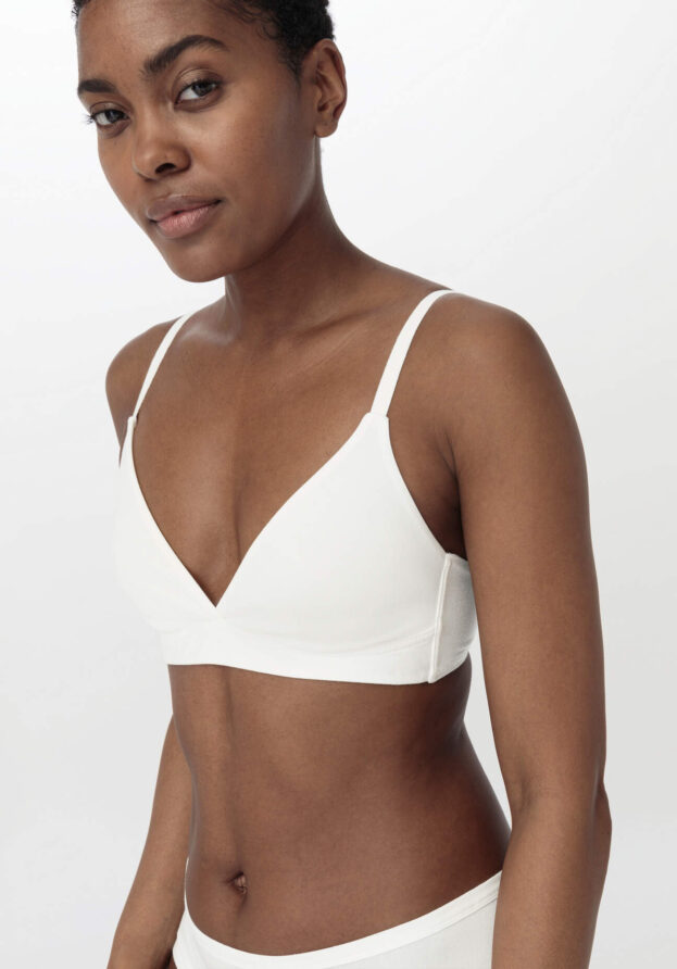 hessnatur Damen Triangel BH bügellos PURE SENSE aus Bio-Baumwolle und Tencel™Modal - weiß - Größe 70A