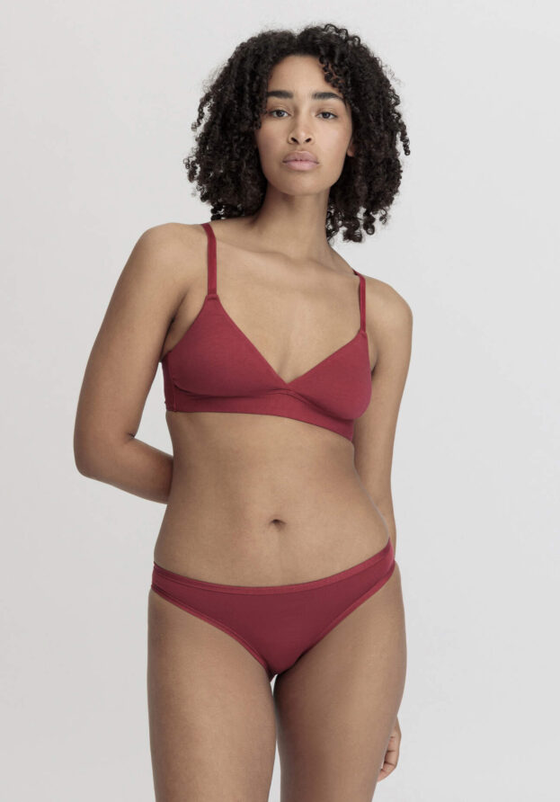 hessnatur Damen Triangel BH bügellos PURE SENSE aus TENCEL™ Modal - rot - Größe 70A
