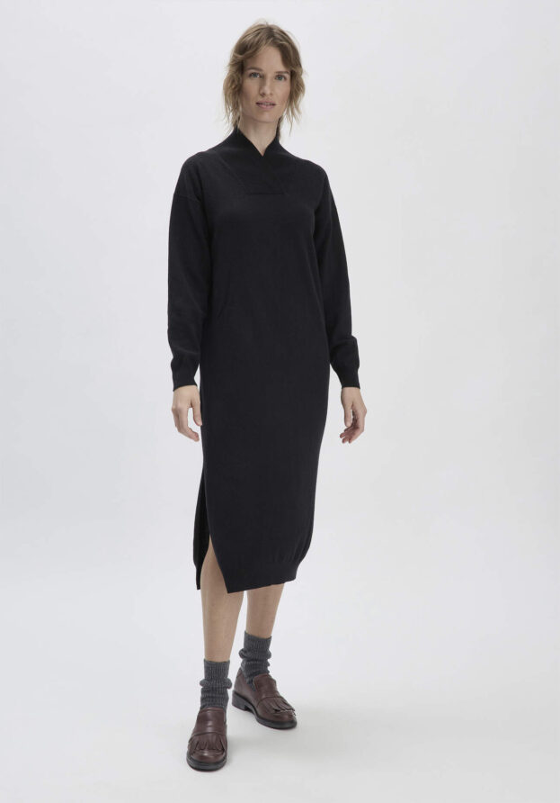 hessnatur Damen WUNDERKIND × HESSNATUR Strickkleid Midi Oversize aus Bio-Merinowolle mit Kaschmir - schwarz - Größe S