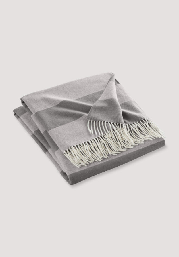 hessnatur Woll-Plaid NANNE aus Bio-Merinowolle - grau - Größe 130x180 cm