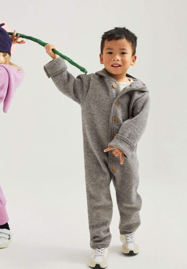hessnatur Baby Wollwalk Overall Regular aus Bio-Merinowolle - grau - Größe 86/92