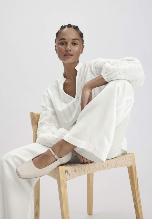 hessnatur Damen Ballerina Mary Jane aus chromfrei gegerbtem Leder - beige - Größe 42