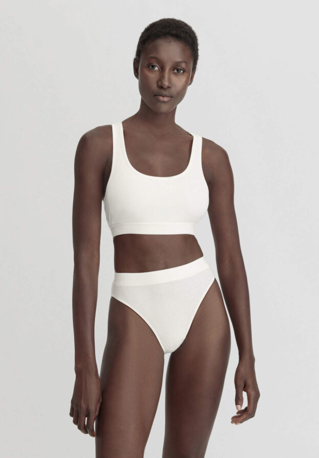 hessnatur Damen Bustier Racerback SOFT RIB aus Bio-Baumwolle - weiß - Größe 46