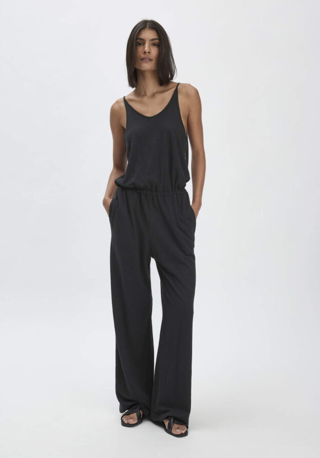 hessnatur Damen Jersey Jumpsuit Relaxed aus Leinen und Bio-Baumwolle - schwarz - Größe 48
