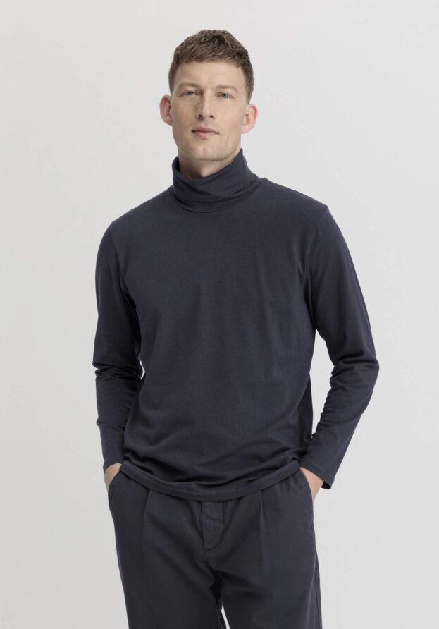 hessnatur Herren Rollkragen Shirt Regular aus Bio-Baumwolle - blau - Größe 48