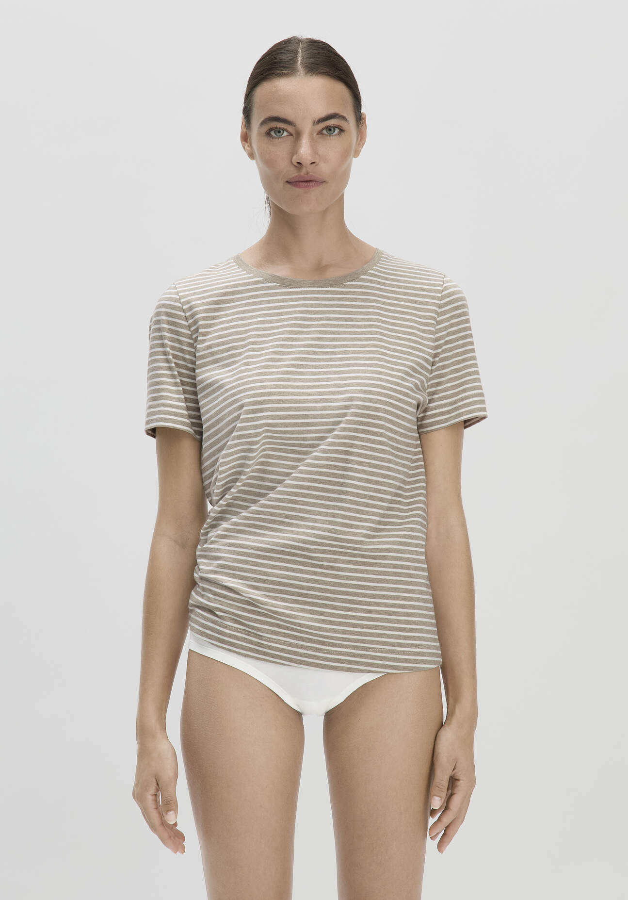 hessnatur Damen Schlaf T-Shirt Relaxed Regular PURE COTTON aus Bio-Baumwolle - beige - Größe 34