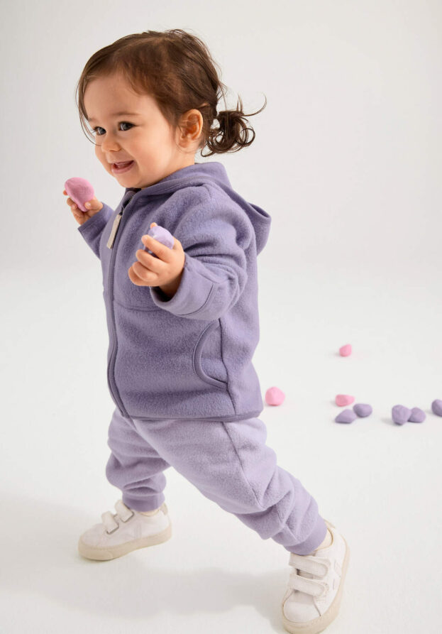 hessnatur Baby Softfleece Hose aus Bio-Baumwolle - lila - Größe 74/80