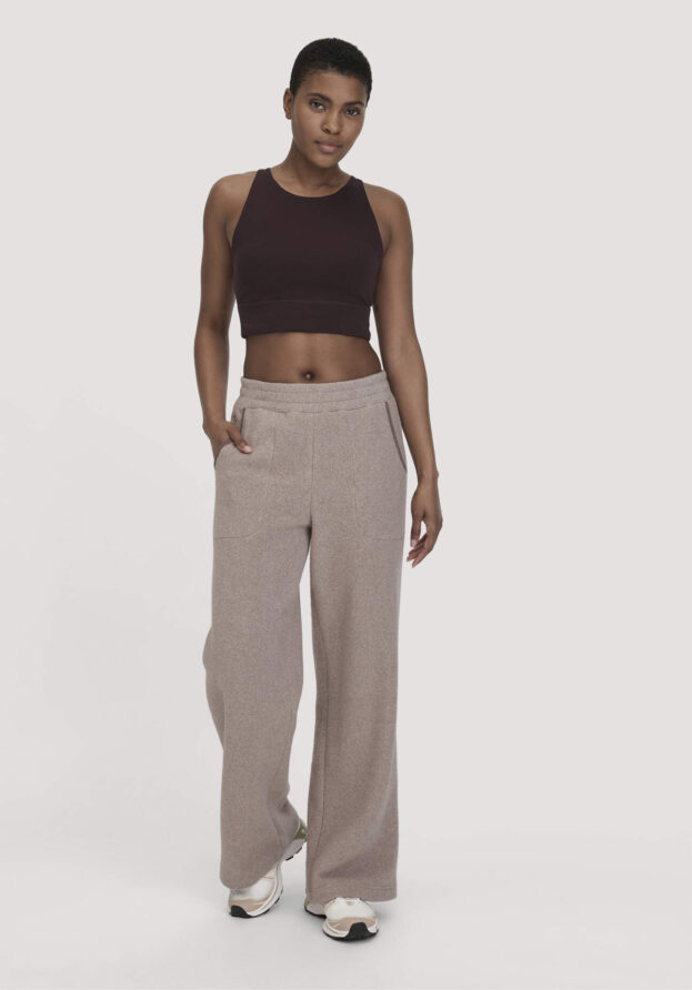 hessnatur Loungewear Fleece Hose Relaxed ACTIVE LIGHT aus Bio-Baumwolle - beige - Größe XL