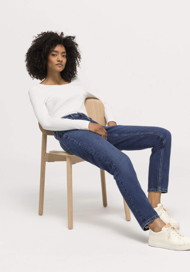 hessnatur Damen Jeans HANNA High Rise Mom aus Bio-Denim - blau - Größe 26/32