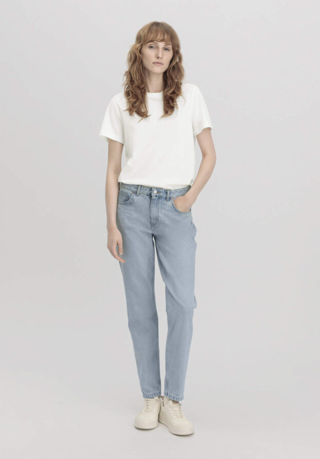 hessnatur Damen Jeans HANNA Mom Fit aus Bio-Denim - blau - Größe 26/30