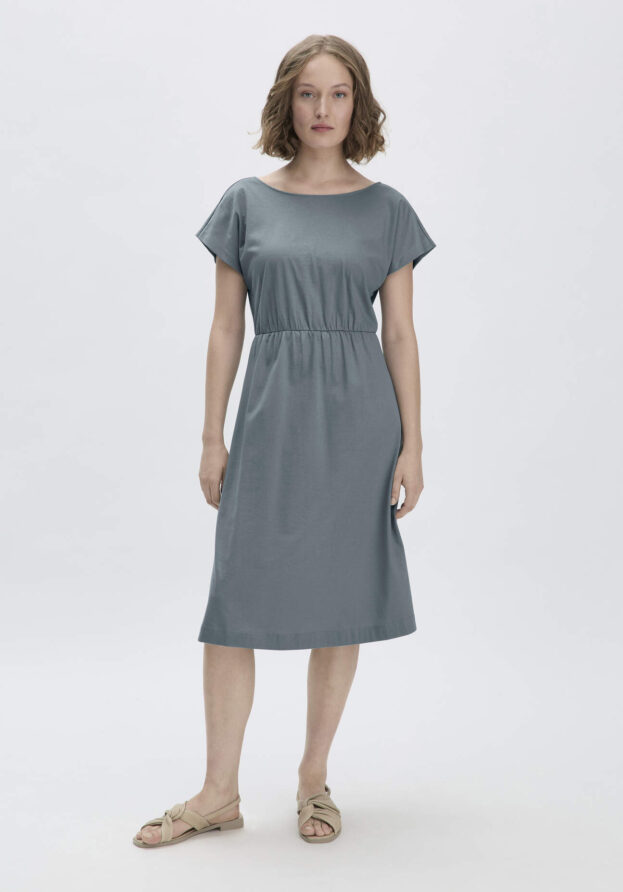 hessnatur Damen Jersey Kleid Midi Relaxed aus Bio-Baumwolle - grün - Größe 46