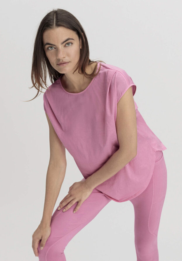 hessnatur Loungewear Shirt Relaxed ACTIVE LIGHT aus Bio-Baumwolle - rosa - Größe 48