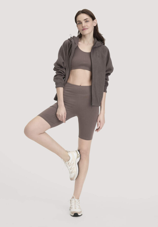 hessnatur Loungewear Shorts Fitted ACTIVE LIGHT aus Bio-Baumwolle - lila - Größe XXL/l