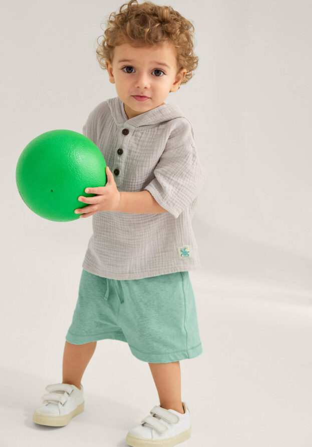 hessnatur Baby Shorts Regluar aus Bio-Baumwolle mit Leinen - grün - Größe 86/92