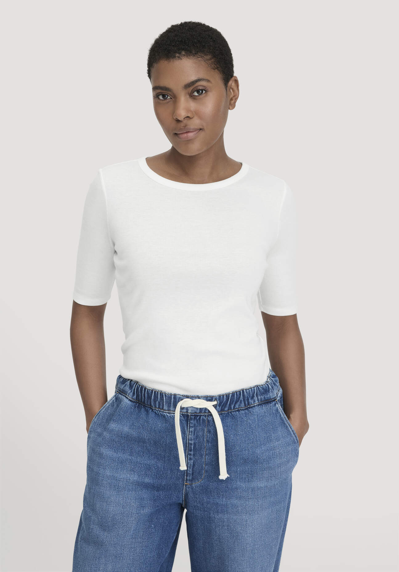 hessnatur Damen Softrib T-Shirt Fitted aus Bio-Baumwolle und TENCEL™ Modal - weiß - Größe 38