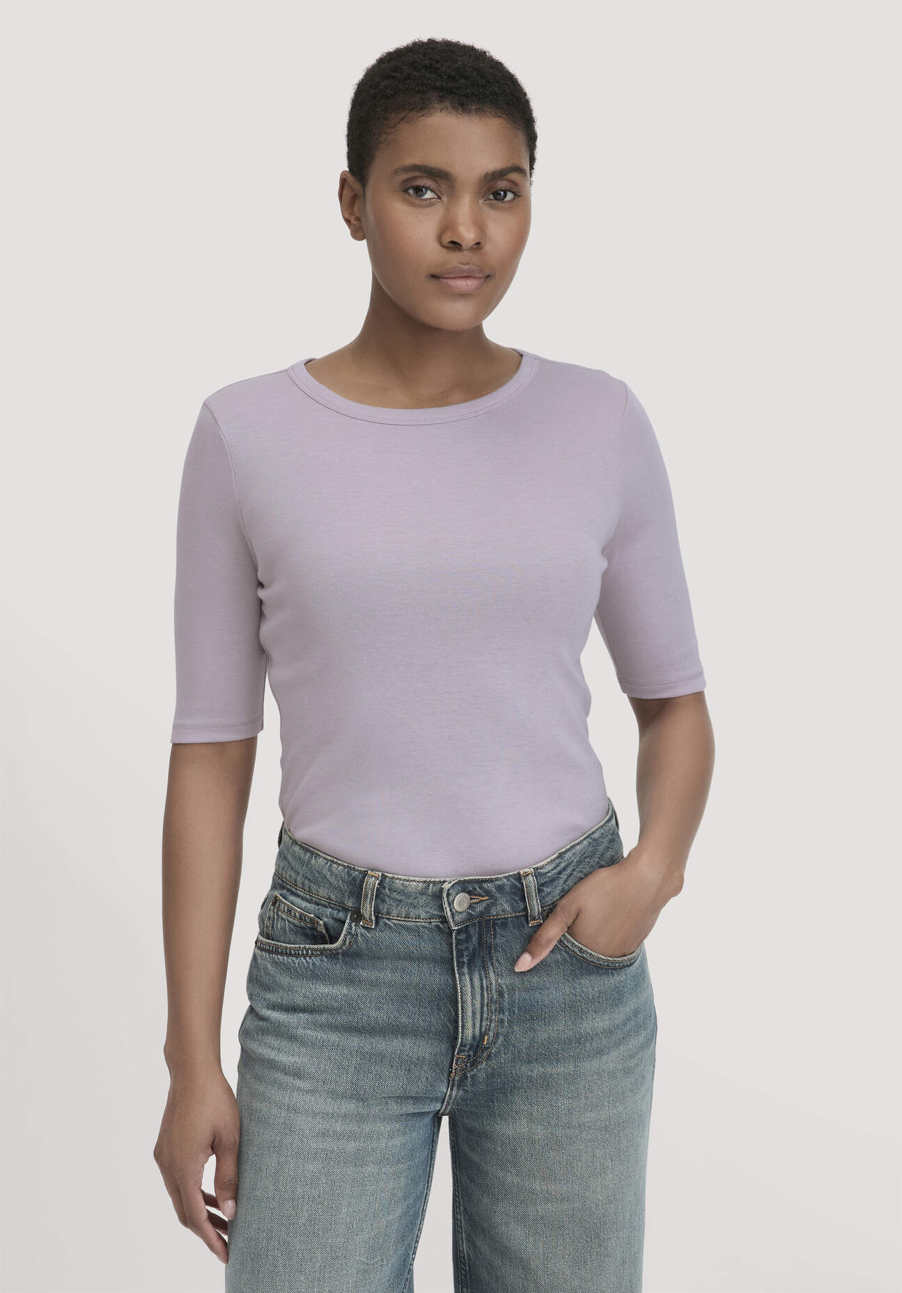 hessnatur Damen Softrib T-Shirt Fitted aus Bio-Baumwolle und TENCEL™ Modal - lila - Größe 36