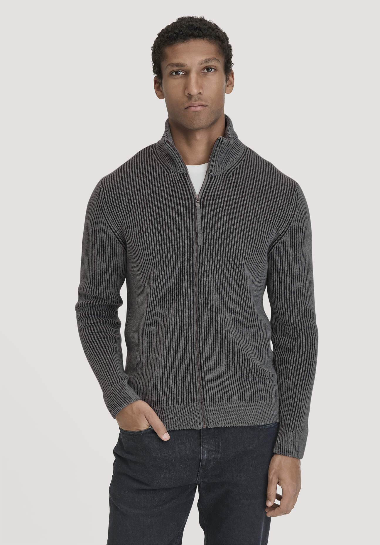 hessnatur Herren Strick Jacke Regular aus Bio-Baumwolle mit Bio-Merinowolle - grau - Größe XL