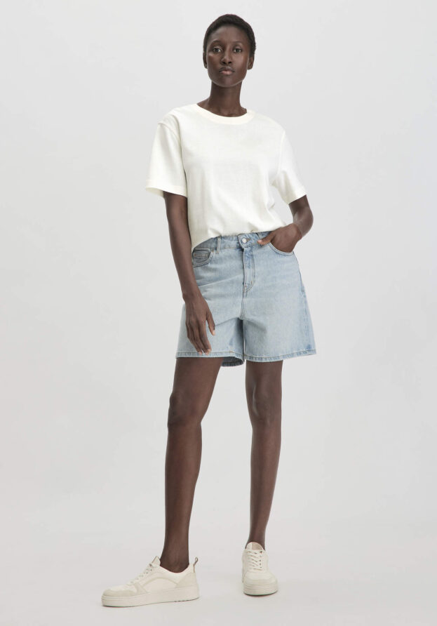 hessnatur Damen Jeans Shorts Relaxed aus Bio-Denim - blau - Größe 33
