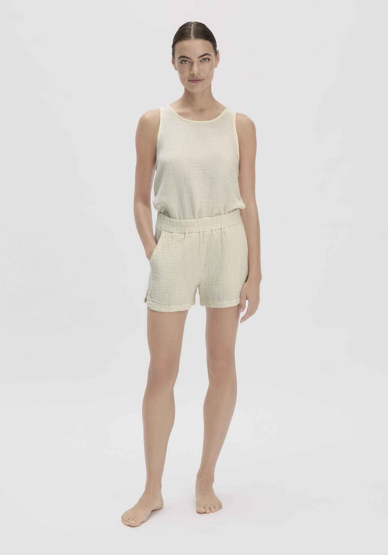 hessnatur Damen Musselin Schlafshorts Relaxed PURE COMFORT aus Bio-Baumwolle - natur - Größe 48