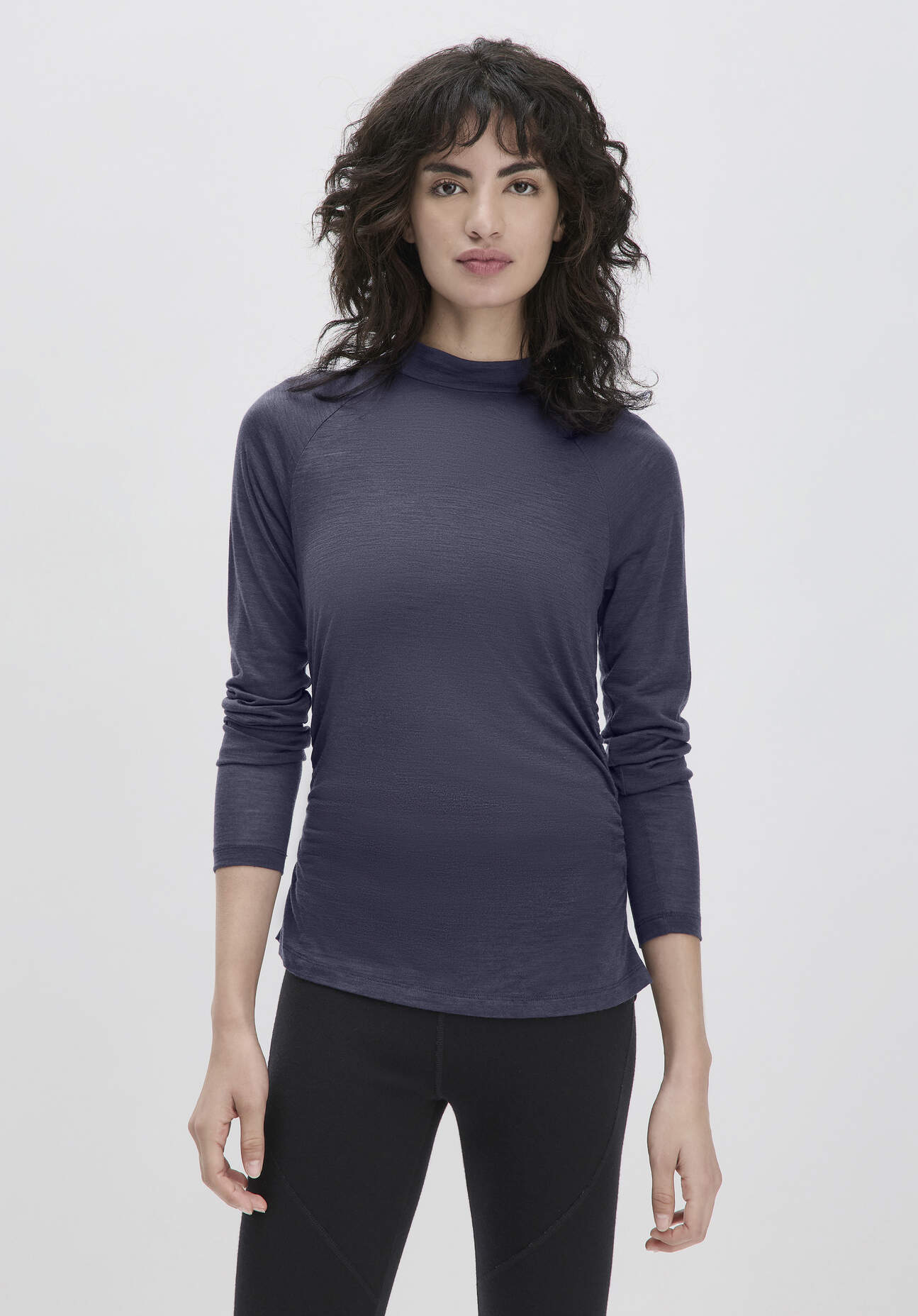 hessnatur Loungewear Shirt Langarm Slim ACTIVE FUNCTIONAL aus Bio-Merinowolle und TENCEL™ Lyocell - lila - Größe 36