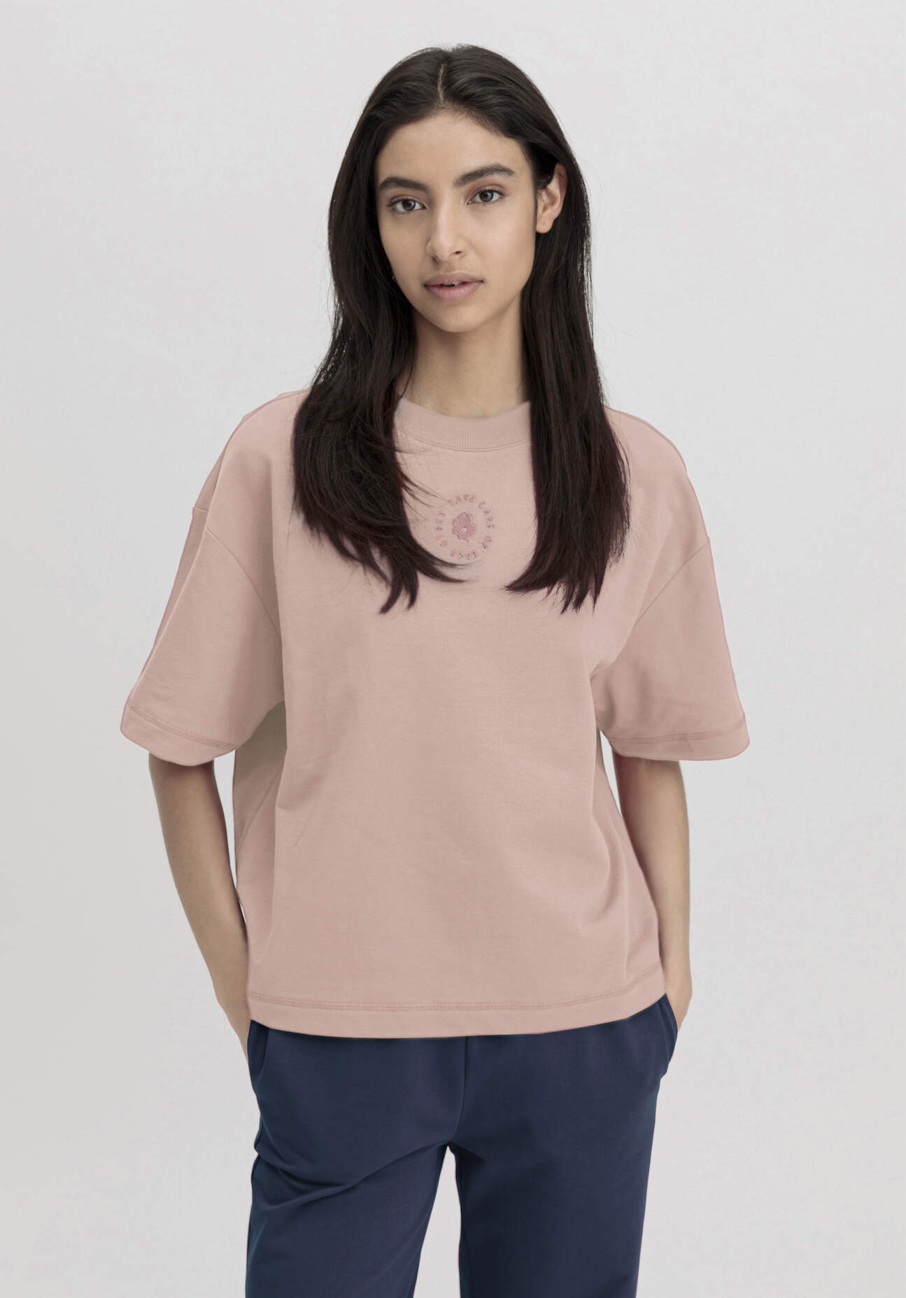 hessnatur Damen T-Shirt Cropped Oversize aus Bio-Baumwolle mit Kapok - rosa - Größe 40