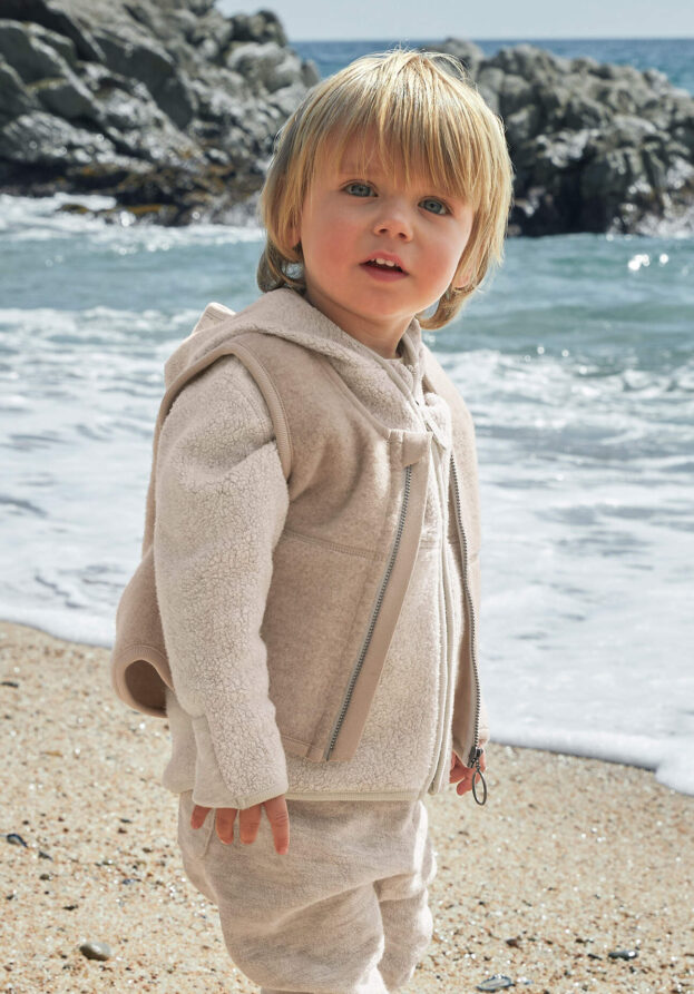 hessnatur Baby Wollfleece Weste aus Bio-Merinowolle - beige - Größe 74/80
